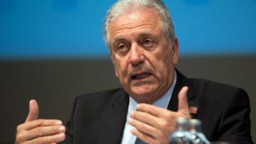 Δημήτρης Αβραμόπουλος