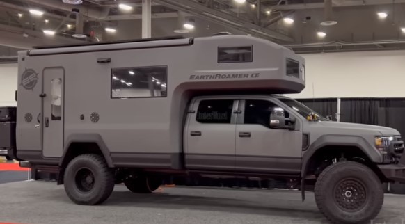 $825K EarthRoamer LTi 2023 Ford F550 4WD Expedition Vehicle - I Love ...