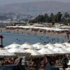 ομπρέλες ξαπλώστρες ΠΑΡΑΛΙΑ