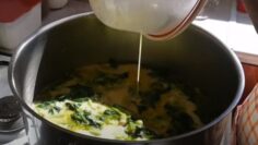 σπανακι με αυγά